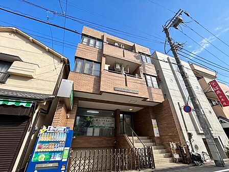飽きのこないシンプルモダンな外観です。