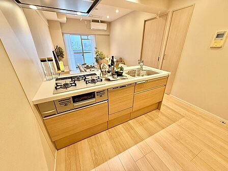 開放感のあるキッチンスペース。調理をしながら、会話も弾みそうですね。
