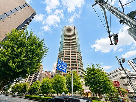 忙しく過ぎゆく日常を置き去るほど、ゆったりした時間が流れる住環境。