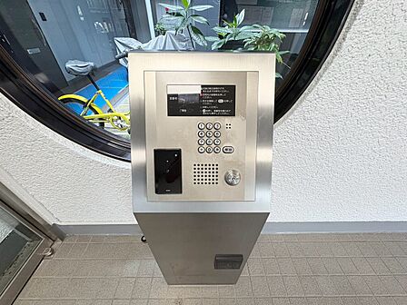 オートロックついていますので、セキュリティ面でも安心です。