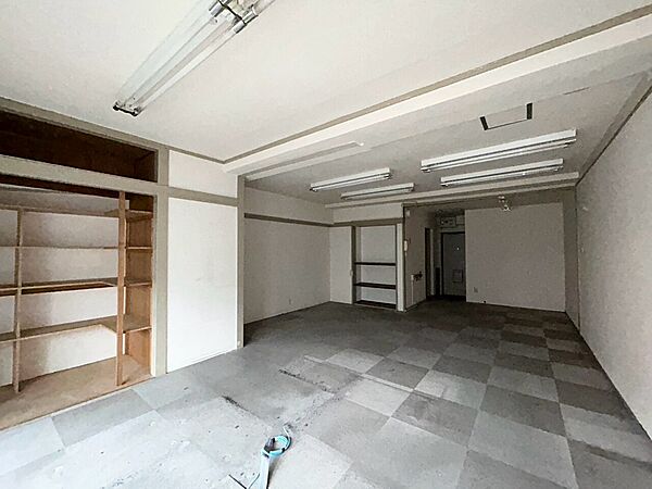 室内
