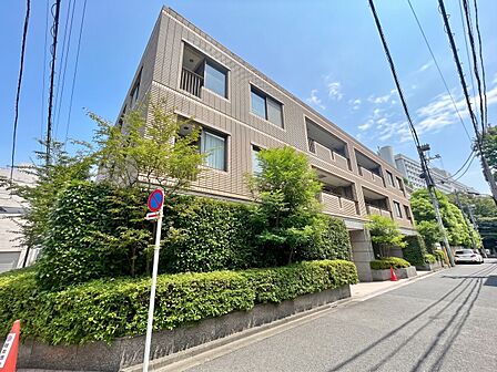 忙しく過ぎゆく日常を置き去るほど、ゆったりした時間が流れる住環境。