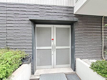 ゴミ置場。綺麗に管理されております。
