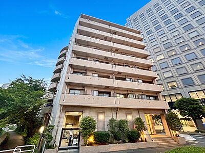 外観:飽きのこないシンプルモダンな外観です。 外観:飽きのこないシンプルモダンな外観です。