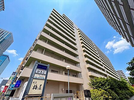 飽きのこないシンプルモダンな外観です。