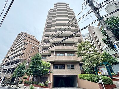 外観：飽きのこないシンプルモダンな外観です。