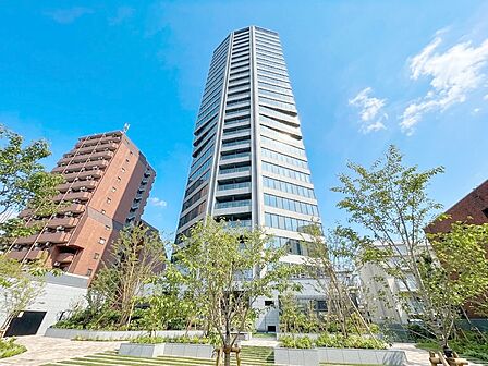 忙しく過ぎゆく日常を置き去るほど、ゆったりした時間が流れる住環境。