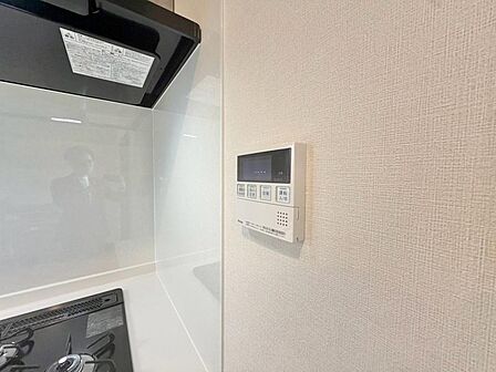 見やすい画面で操作しやすい給湯パネル。