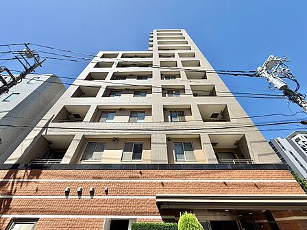 飽きのこないシンプルモダンな外観です。
