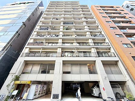 飽きのこないシンプルモダンな外観です。