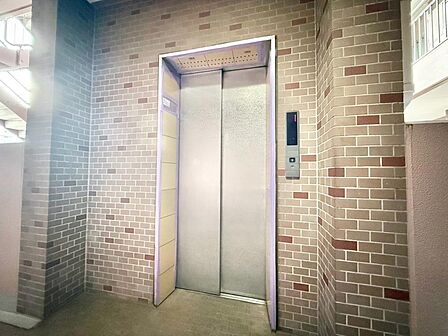 エレベーター完備のため荷物が多くなっても安心。