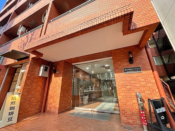 エントランスを拡大表示