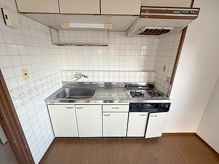 使いやすくスタイリッシュなキッチン空間になっております。