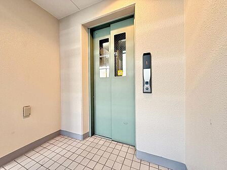 エレベーター完備のため荷物が多くなっても安心。