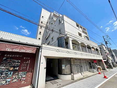 忙しく過ぎゆく日常を置き去るほど、ゆったりした時間が流れる住環境。