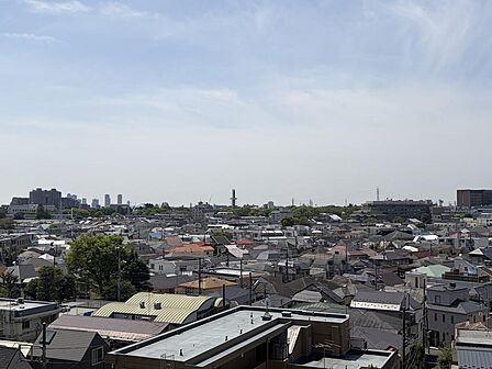 眺望や窓からの景色が良いと、家で過ごす時間も快適です。