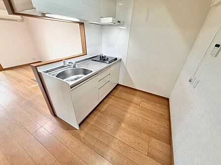 使いやすくスタイリッシュなキッチン空間になっております。