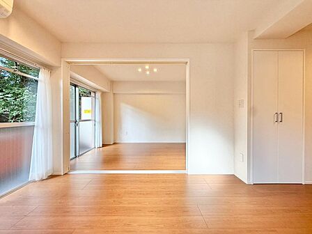 充実した生活は伸びやかな居室空間から始まります。