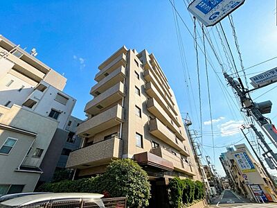 外観:飽きのこないシンプルモダンな外観です。 外観:飽きのこないシンプルモダンな外観です。