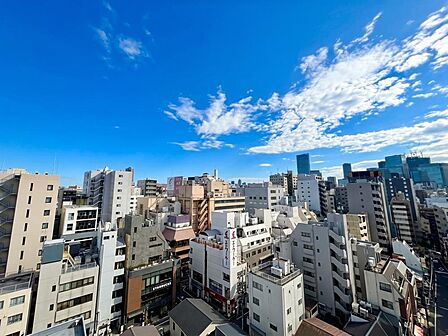 眺望や窓からの景色が良いと、家で過ごす時間も快適です。