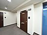 玄関：清潔感のある落ち着いた雰囲気の玄関です。