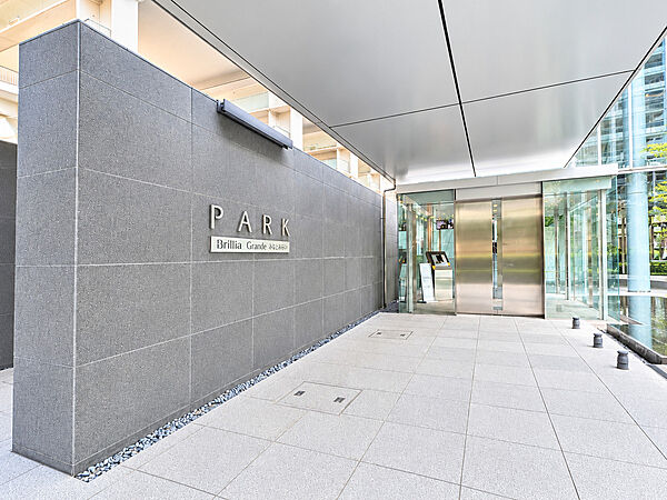 エントランスを拡大表示
