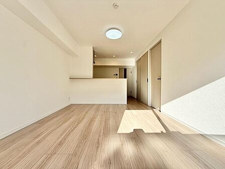 充実した生活は伸びやかな居室空間から始まります。