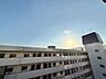バルコニー：眺望や窓からの景色が良いと、家で過ごす時間も快適です。