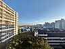 バルコニー：眺望や窓からの景色が良いと、家で過ごす時間も快適です。