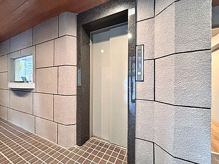 エレベーター完備のため荷物が多くなっても安心。