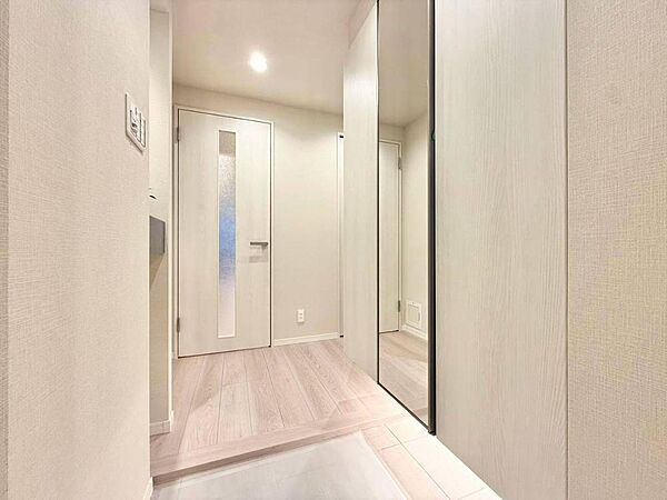 玄関を拡大表示