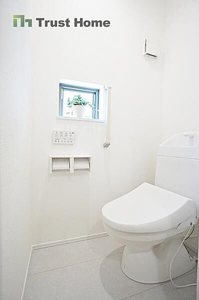 トイレを拡大表示