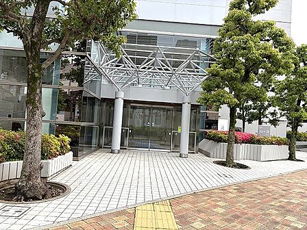ロータリー目の前