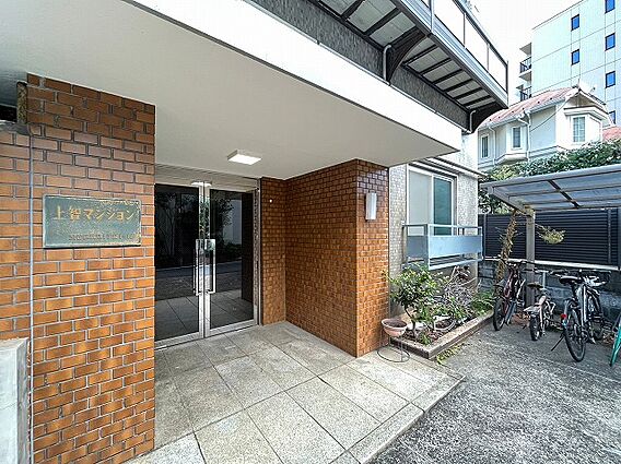 敷地内駐輪場。