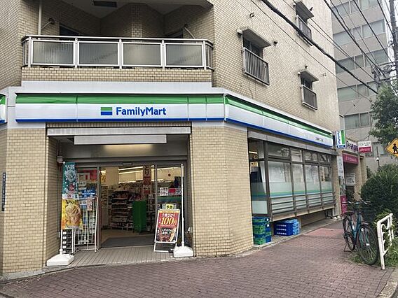 ファミリーマー...