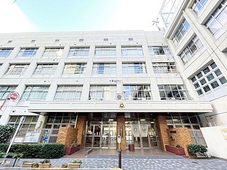 中央区立銀座中学校 1300m