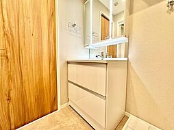 一日の始まりと終わりを心地よく演出してくれる、多彩な機能が備えられたパウダールーム。