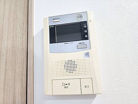 モニター付インターホンを設置。「見える安心」をカタチにしました。