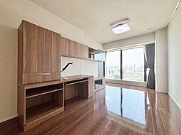 やわらかな陽光によって、リラックスした雰囲気が醸し出されています。