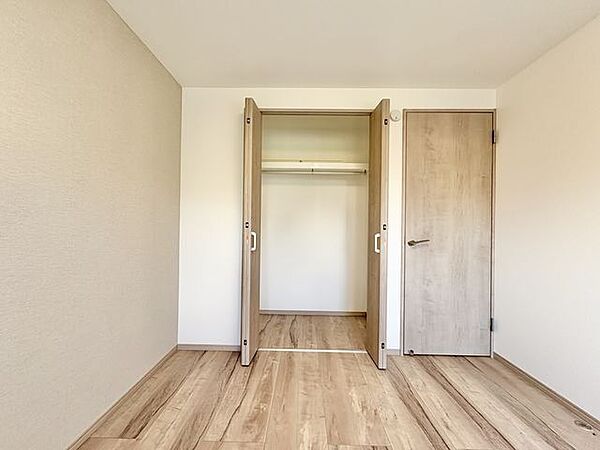 洋室を拡大表示