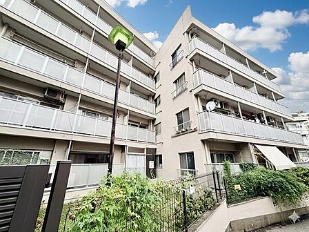 利便性の高い好立地。軽快なアクセスが快適な通勤・通学を叶えます。