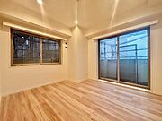 一日の疲れをいやしてくれる主寝室。時を忘れて過ごす場所として過ごせるお部屋。