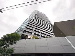 優雅な立ち姿のお住まいは多様なライフスタイルをサポートし、上質な時間をお過ごしいただけます。