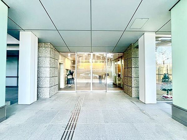 エントランスを拡大表示