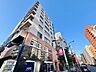 外観：お買物の便利な周辺環境で、オフの時間も快適に過ごせます。