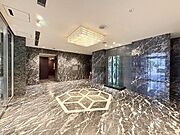 おしゃれで高級感のあるエントランスは、その先に広がる豊かなプライベートを予感させます。