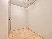 自分時間をゆったりと過ごす場所。趣味・感性で個性的に飾って頂けるようシンプルに仕上げてあります。