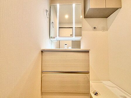 一日の始まりと終わりを心地よく演出してくれる、多彩な機能が備えられたパウダールーム。