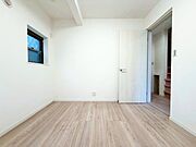 自由度が高いので家具やレイアウトでお好みの空間を創り上げられます。