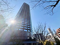 洗練されたデザインと機能性が織りなすこだわりの住空間。ゆったりとした時間をお過ごしください。